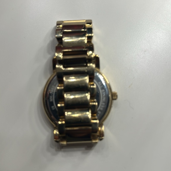 Michael Kors watch - Picture 4 of 8